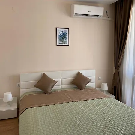 Premier Ap. №376 Section: E-3