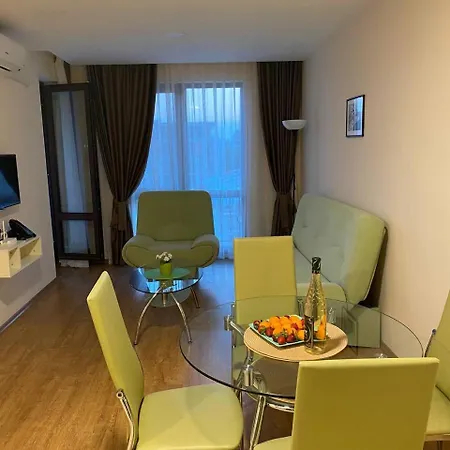 Premier Ap. №376 Section: E-3 アパート *